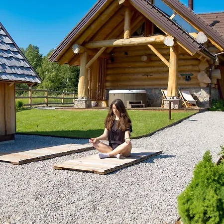 Kraljica Sume - Divjake Log *