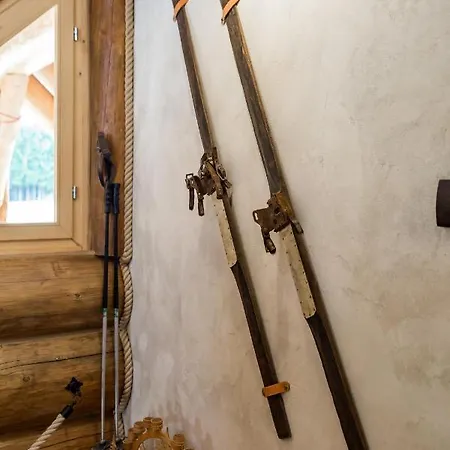 Kraljica Sume - Divjake Log Chalet Hlevci