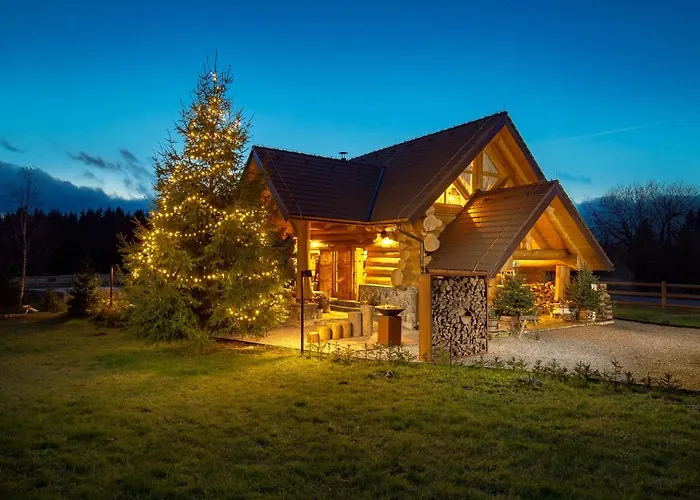 Kraljica Sume - Divjake Log Σαλέ Hlevci